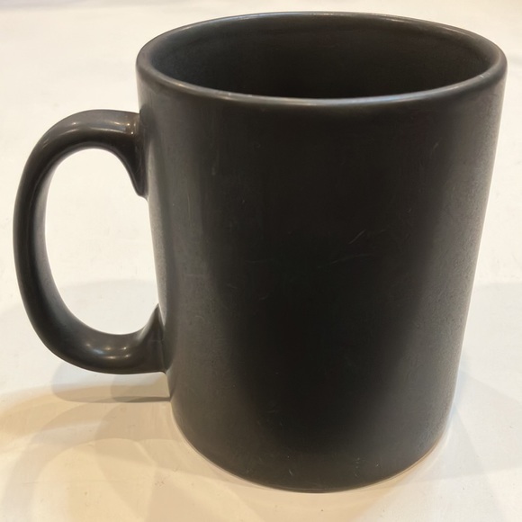 Black Mug “Focus on the Good” - Picture 2 of 6